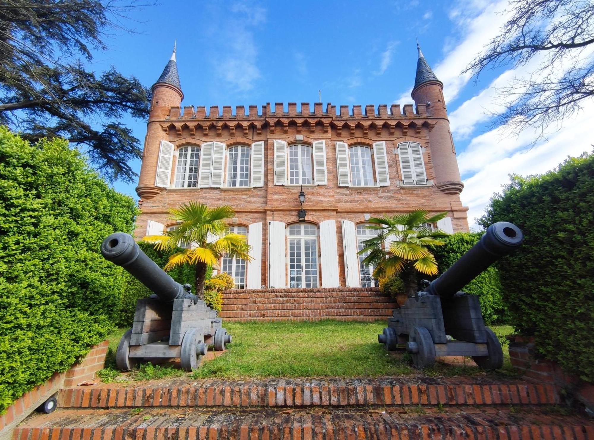 Chateau De Pys Guest House Latrape 外观 照片