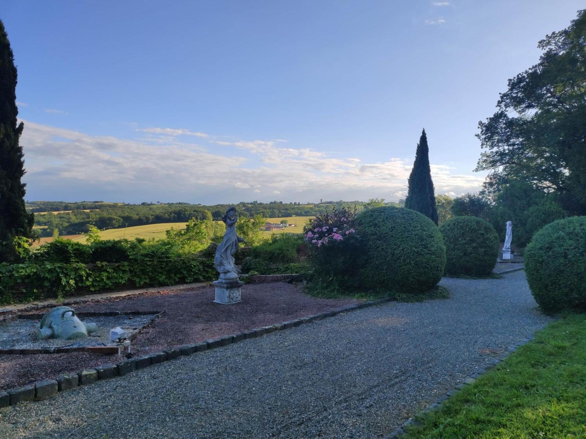 Chateau De Pys Guest House Latrape 外观 照片