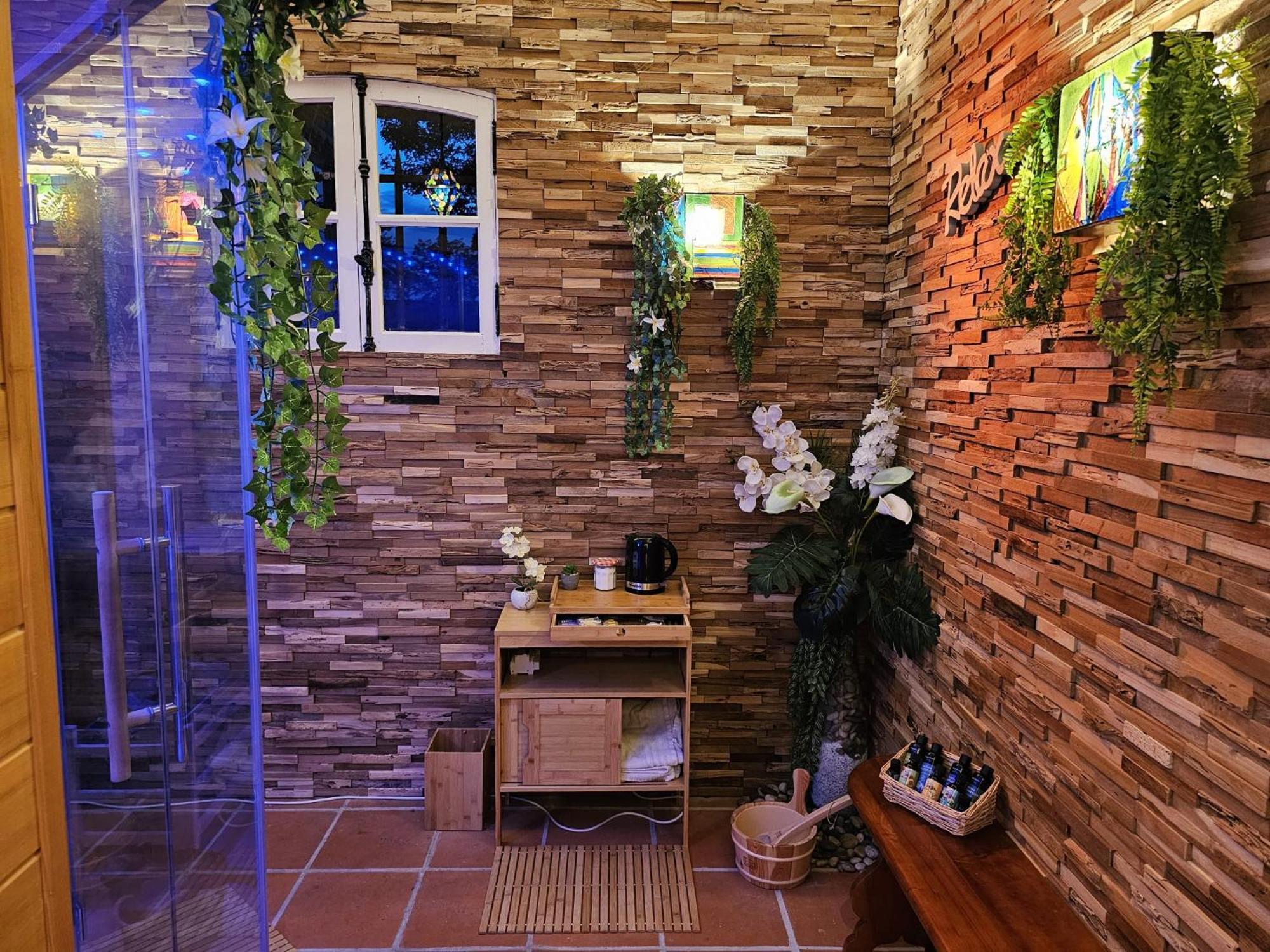 Chateau De Pys Guest House Latrape 外观 照片