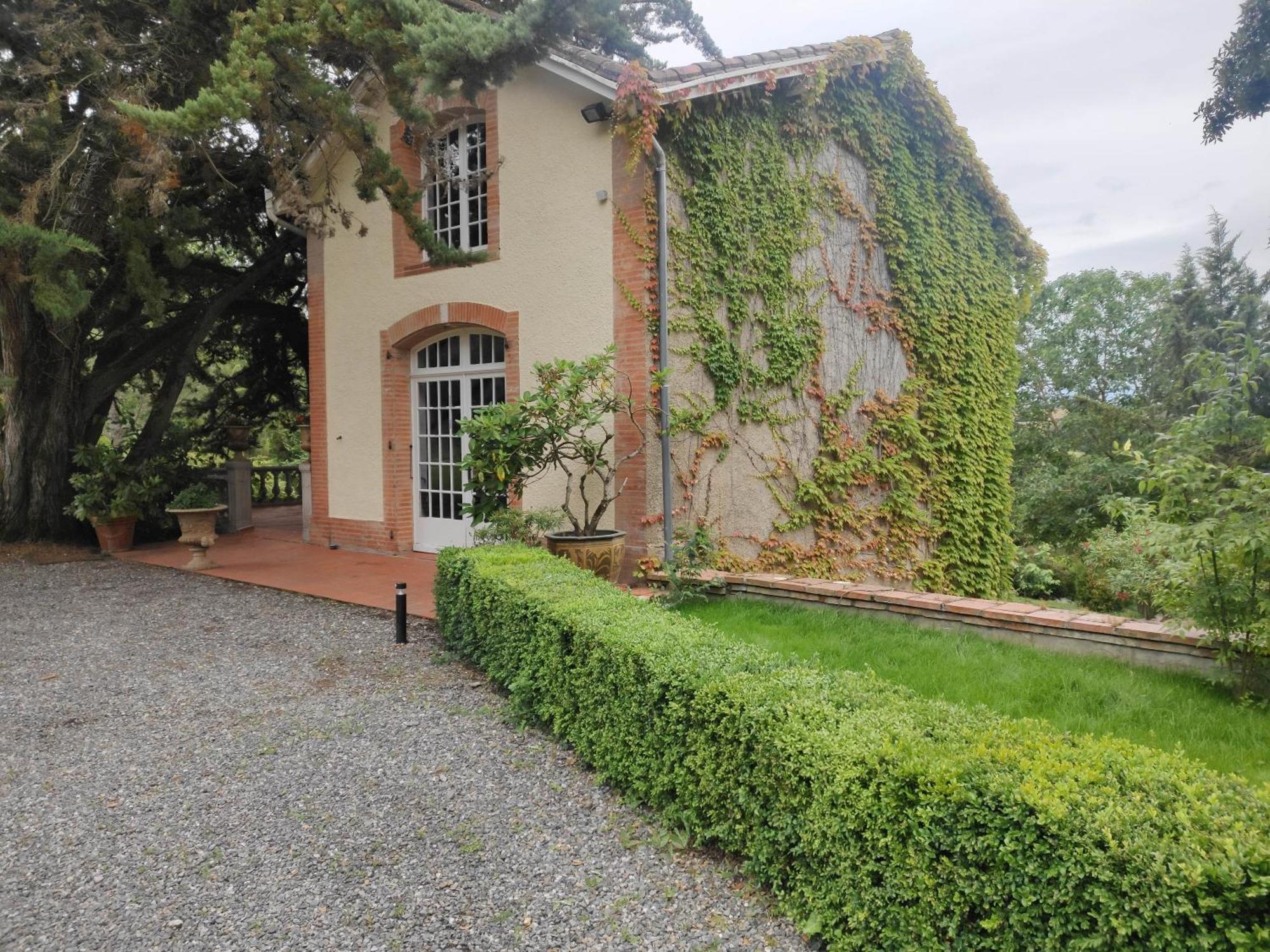 Chateau De Pys Guest House Latrape 外观 照片