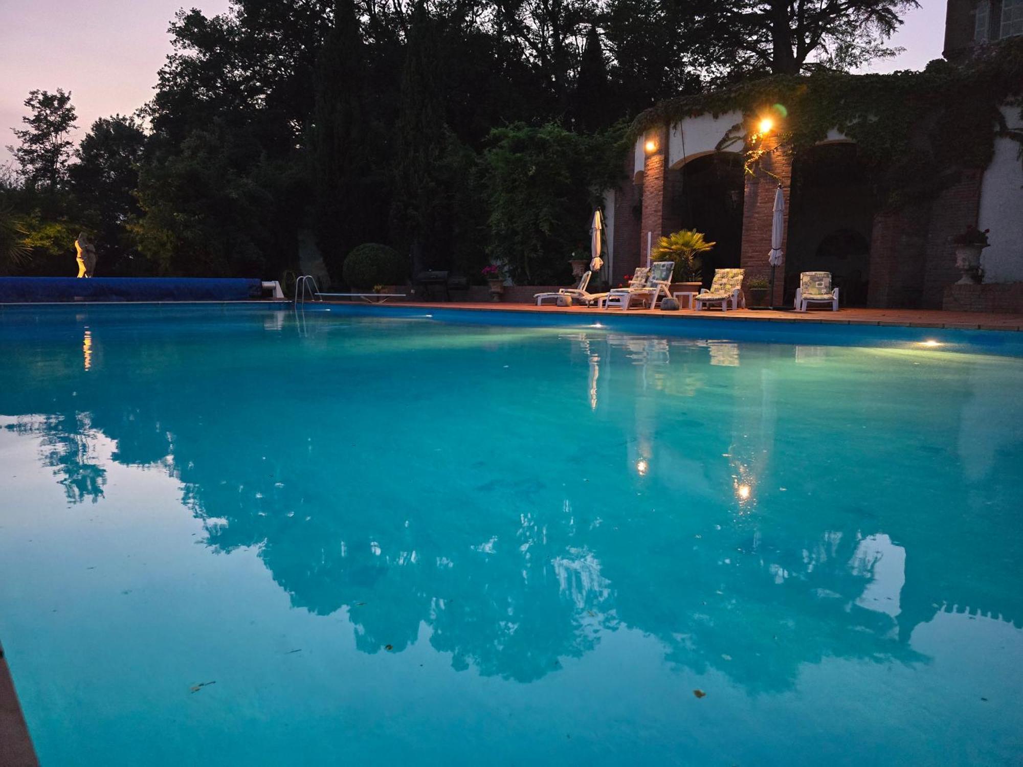 Chateau De Pys Guest House Latrape 外观 照片